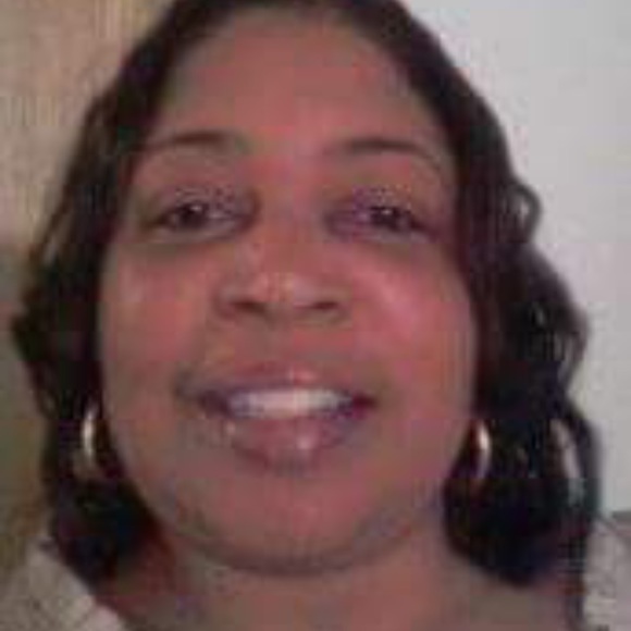 Meet your Posher, Leslie - Picture 1 of 1